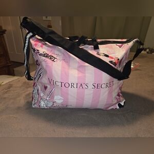 Rare VS PINK DUFFLE BAG
